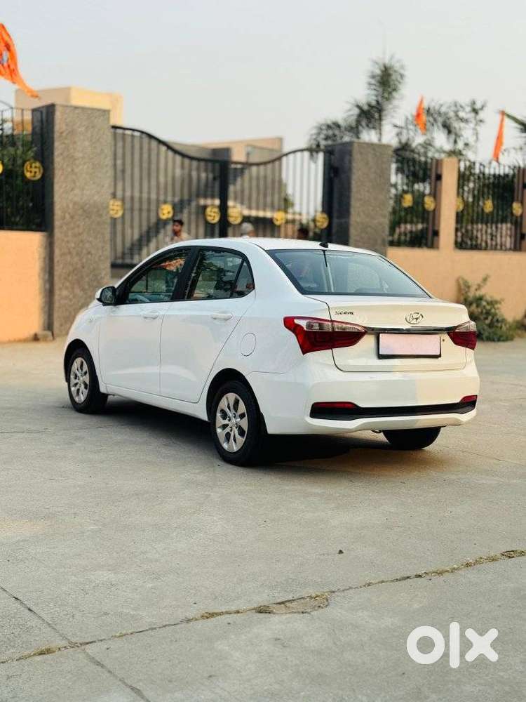 Hyundai Xcent 1.2 Vtvt E Plus, 2017, Petrol