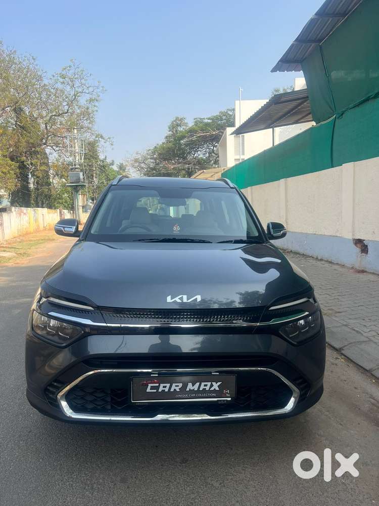 Kia Carens Luxury (o)1.5 Diesel At 7 Str, 2023, Diesel