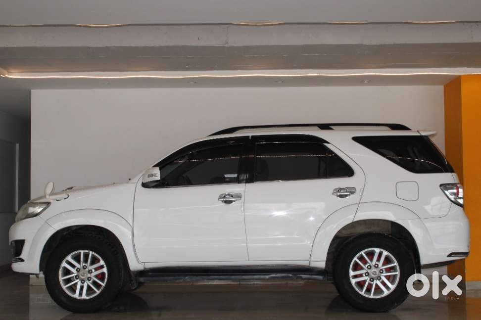 Toyota Fortuner 4x2 At 2.8 Diesel, 2013, Diesel