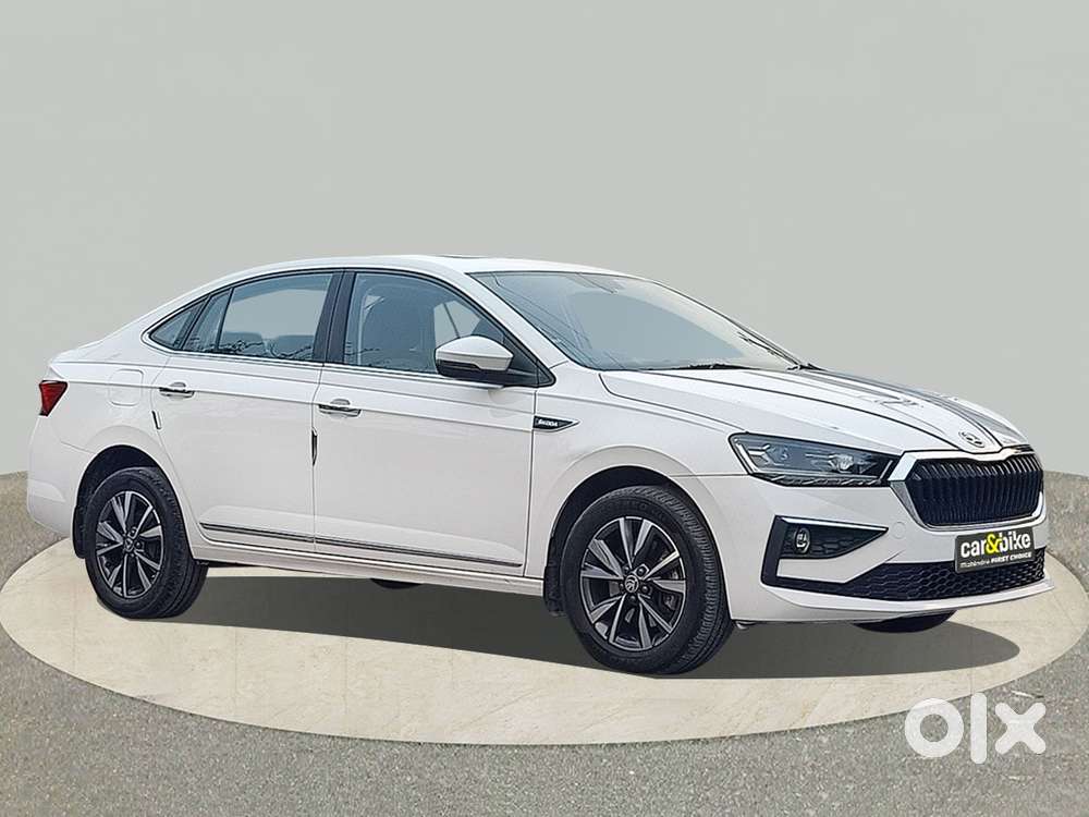 Skoda Slavia Ambition 1.0l Tsi At, 2023, Petrol