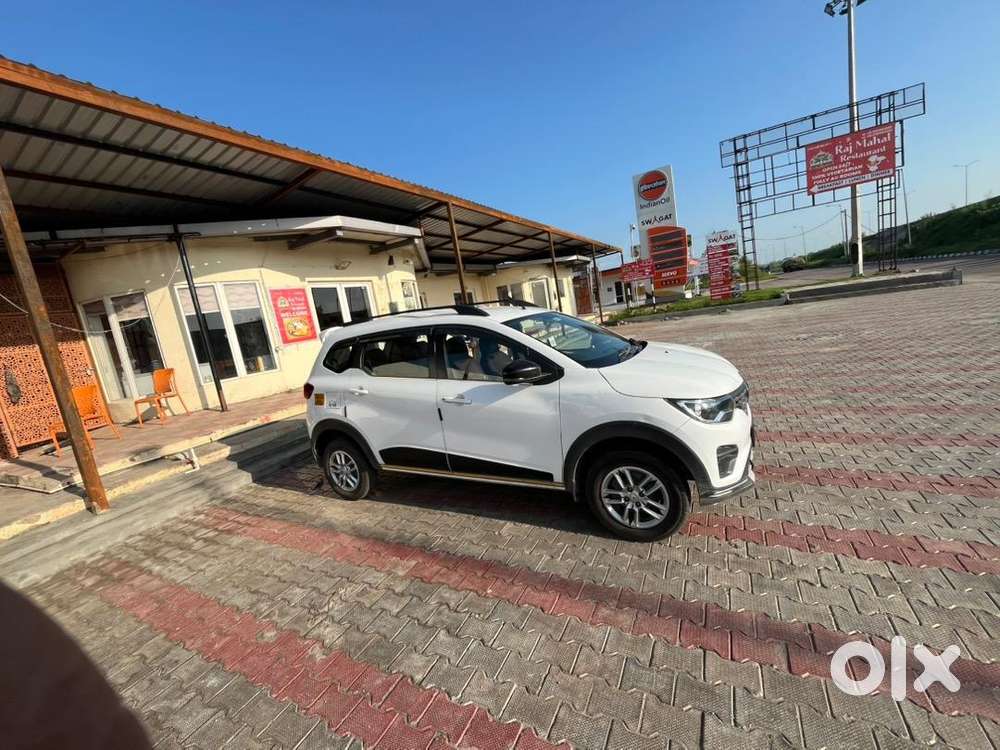 Renault Triber 2023 Cng & Hybrids Well Maintained