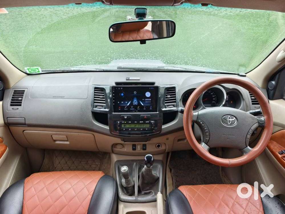 Toyota Fortuner, 2010, Diesel