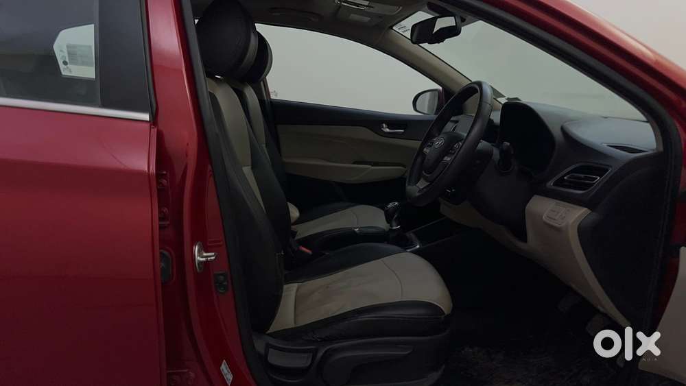 Hyundai Verna 1.5 Sx Ivt, 2020, Petrol