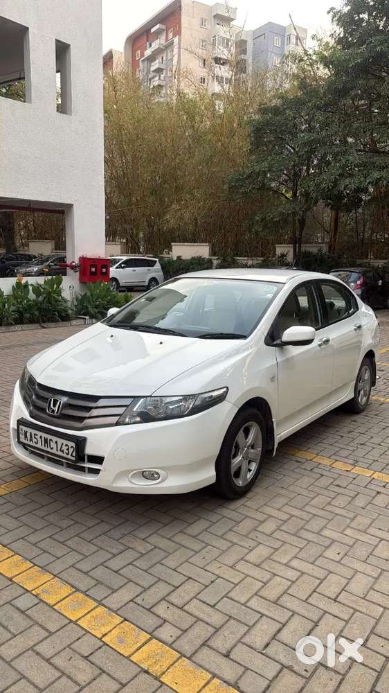 Well Maintained 2011 Honda City Company Serviced