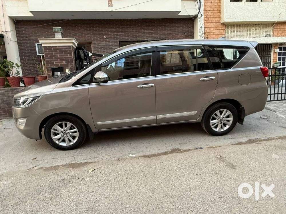 Toyota Innova Crysta 2.8 Gx At, 2019, Diesel