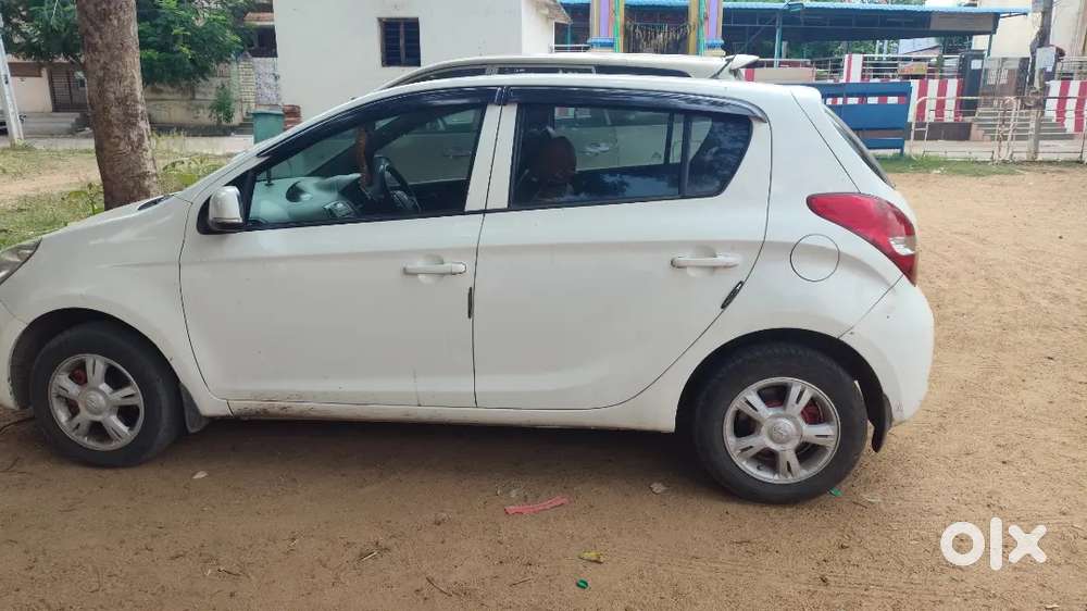 Hyundai I20 Diesel Manual 2012