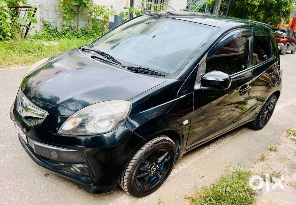 Honda Brio V Mt, 2013, Petrol