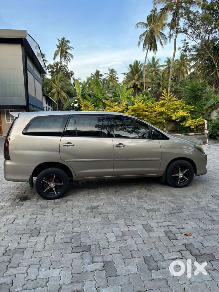 Toyota Innova 2.0 Diesel 2010