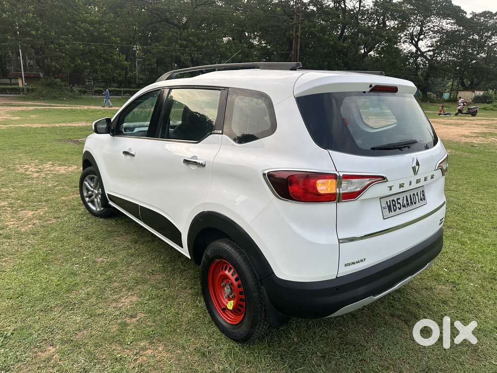 Renault Triber Rxz, 2021, Petrol