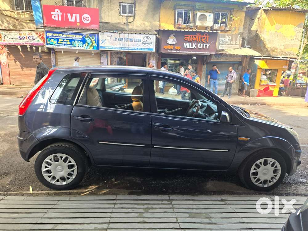 Ford Figo 2010-2012 Petrol Titanium, 2010, Petrol
