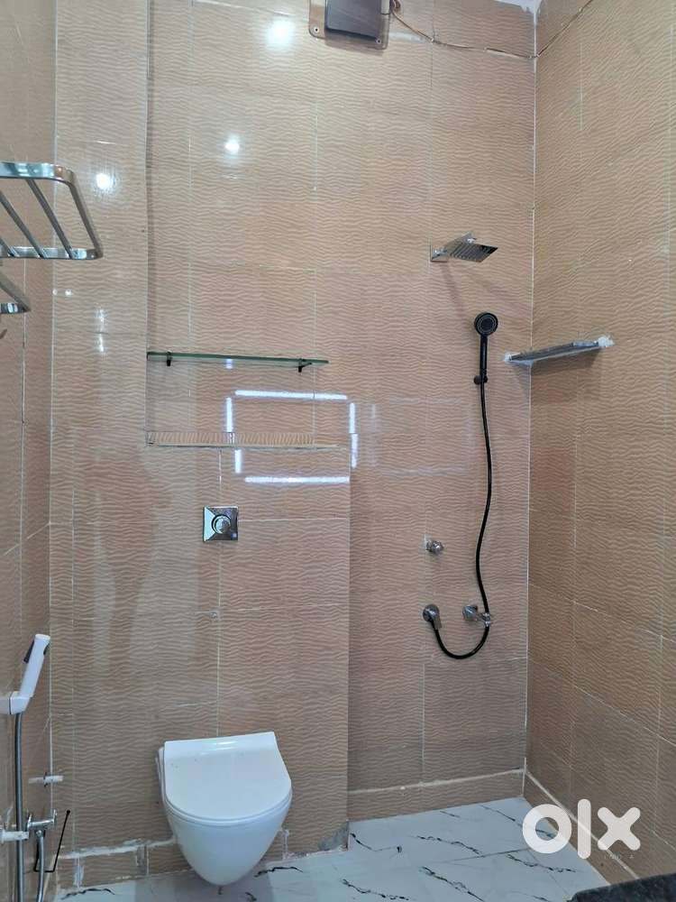 FIRST FLOOR FOR RENT IN KUSHWAHA NAGAR ATARRA ROAD BANDA