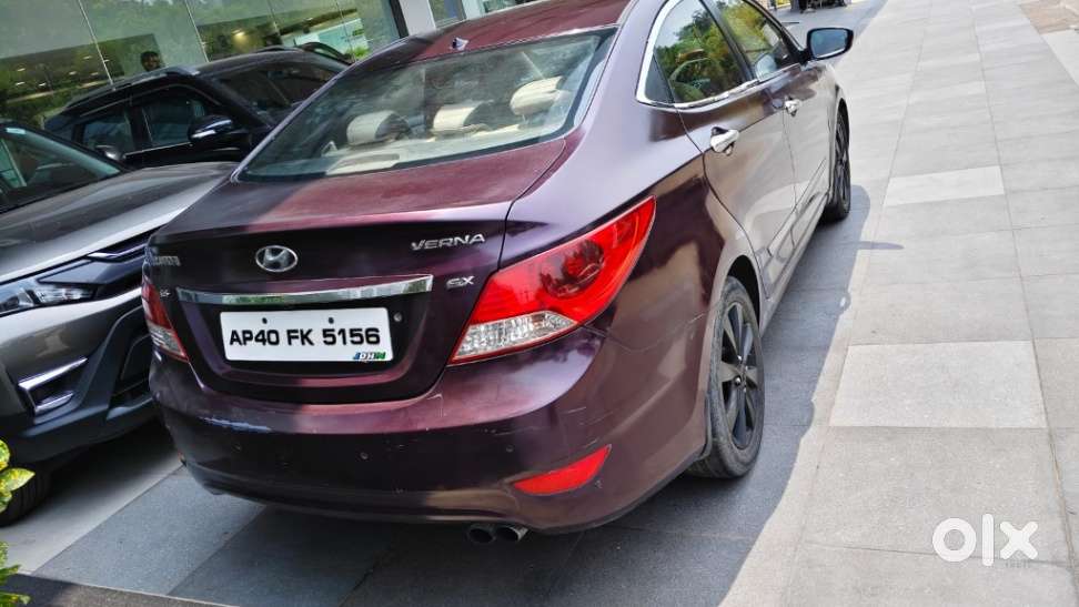 Hyundai Fluidic Verna, 2012