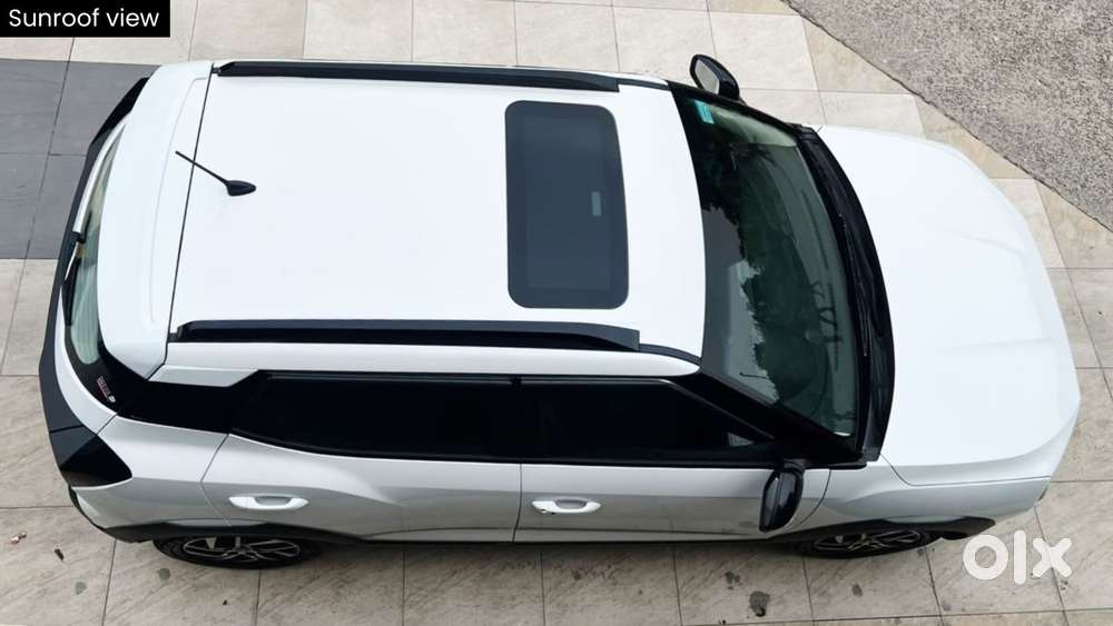 Mahindra Xuv 3xo Ax5 Pm Mt, 2024, Petrol