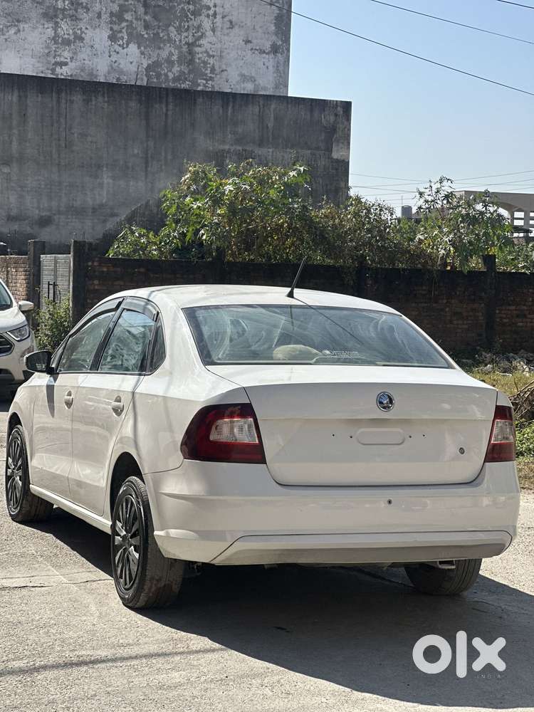 Skoda Rapid 1.6 Mpi Ambition, 2018, Petrol