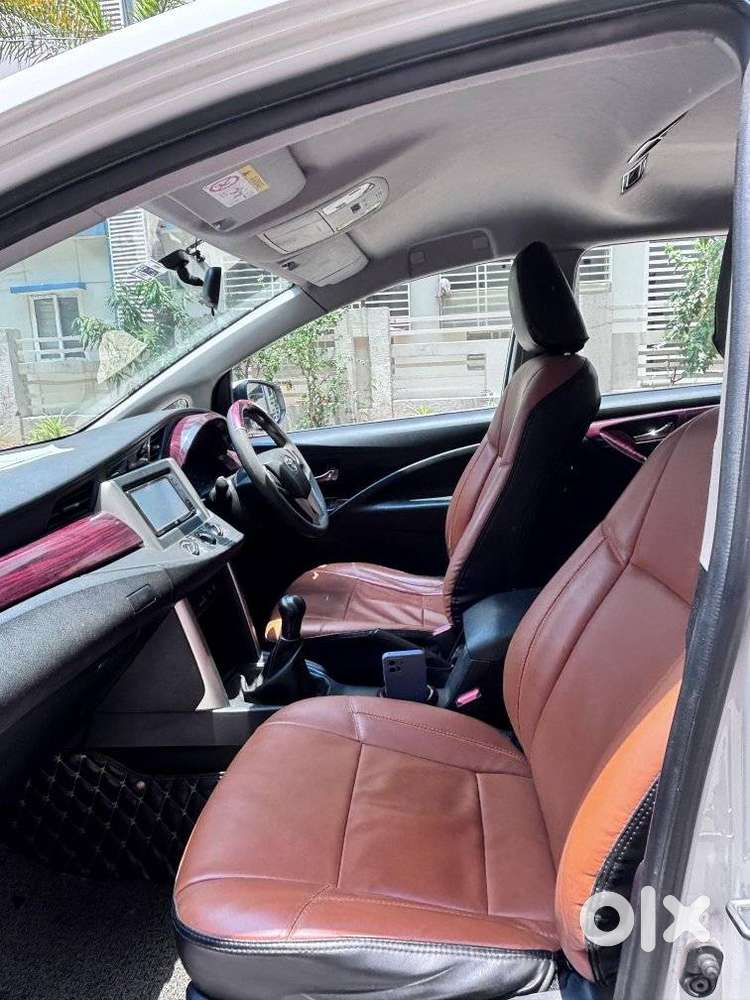 Toyota Innova Crysta 2.4 G Mt 7 Str, 2017, Diesel