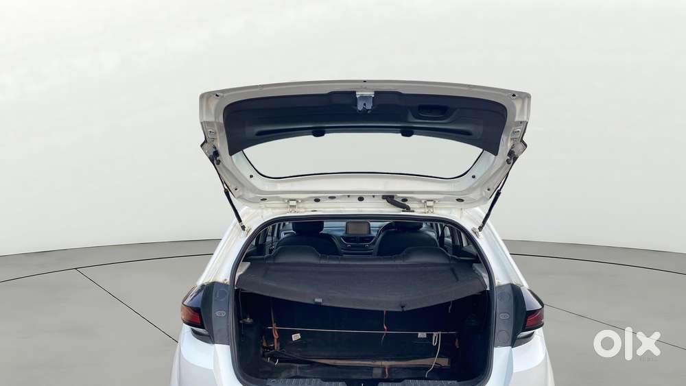 Tata Altroz 1.2 Xt, 2020, Petrol