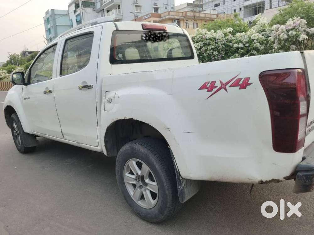 Isuzu V-cross Z 4x4 Mt, 2017, Diesel