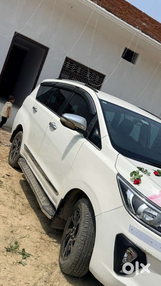 Toyota Innova Crysta Diesel 2017