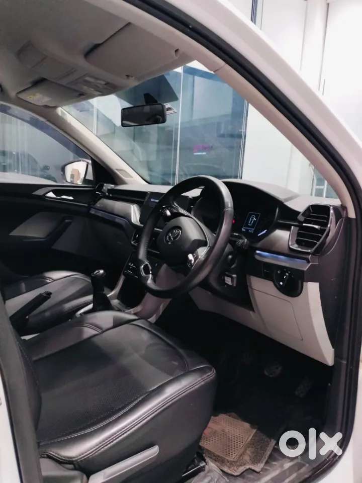 Skoda Kushaq Ambition 1.0l Tsi Mt, 2024, Petrol