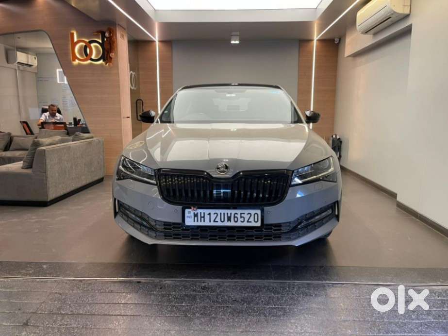 Skoda Superb [2020-ongoing] 1.8 Sportline, 2022, Petrol