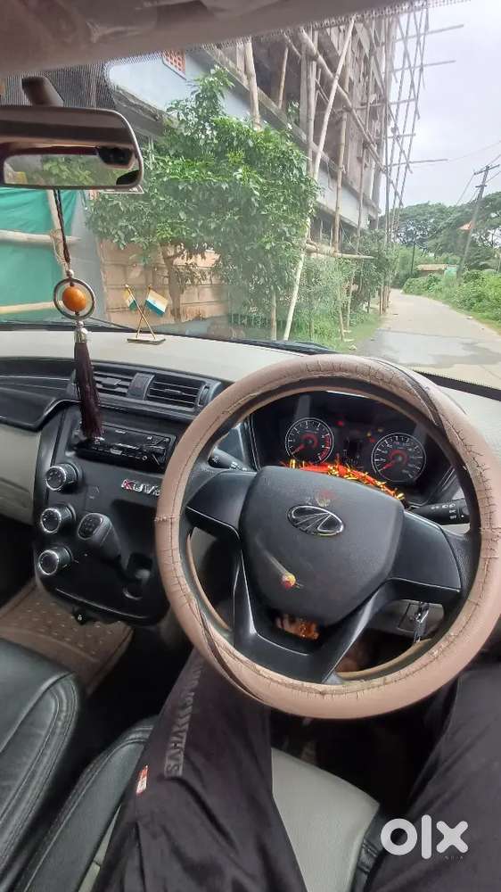 Mahindra Kuv 100 G80 Petrol 2017