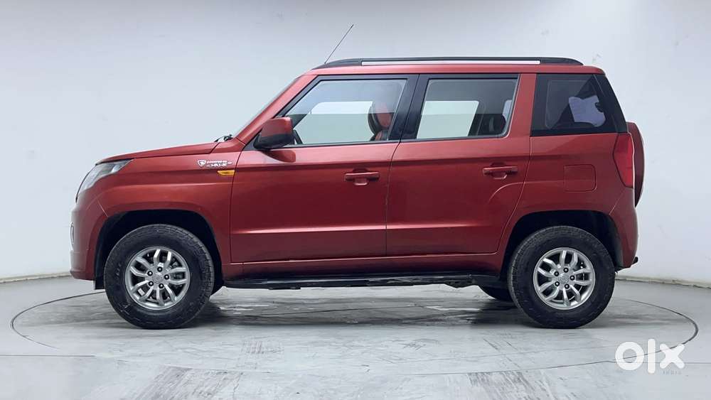 Mahindra Tuv 300 Mhawk100 T8 Dual Tone, 2016, Diesel