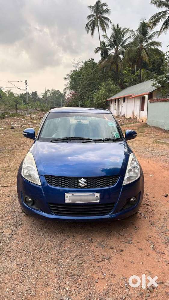 Maruti Suzuki Swift Vxi + Manual, 2012, Petrol