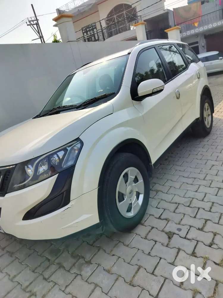 Mahindra Xuv500 2016 Diesel 121000 Km Driven
