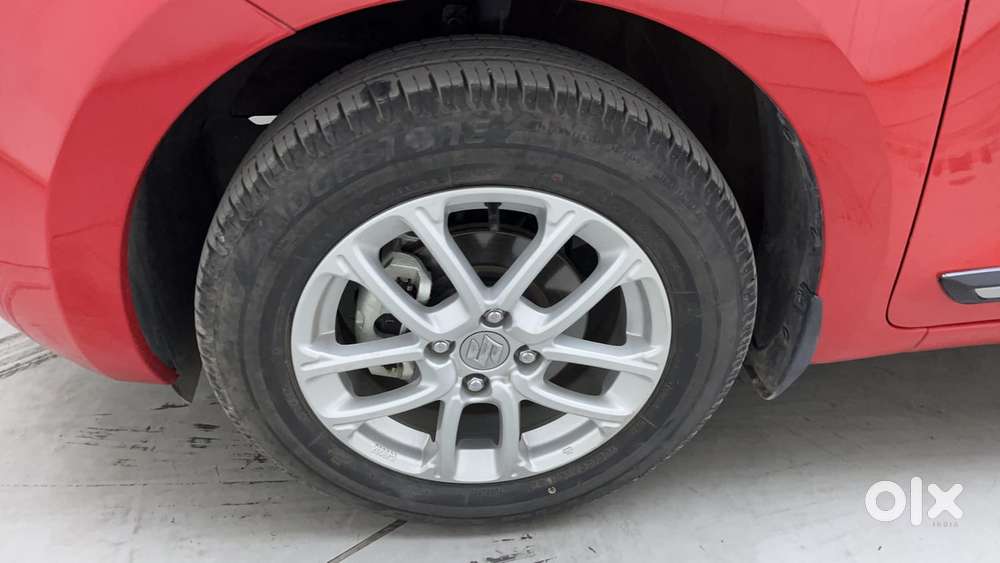 Maruti Suzuki Swift 1.3 Zxi, 2023, Petrol