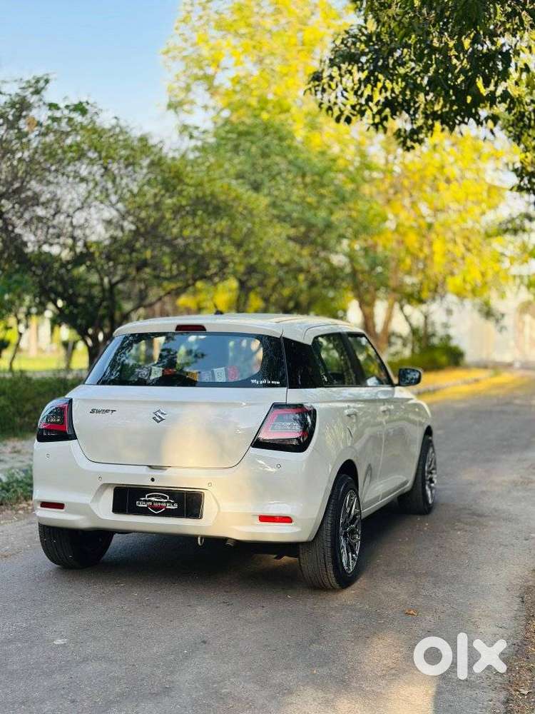 Maruti Suzuki Swift Vxi Optional, 2025, Petrol