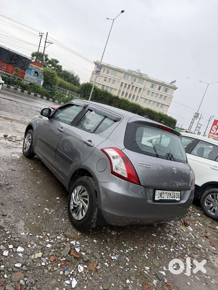 Maruti Suzuki Swift Vxi Optional, 2015, Petrol