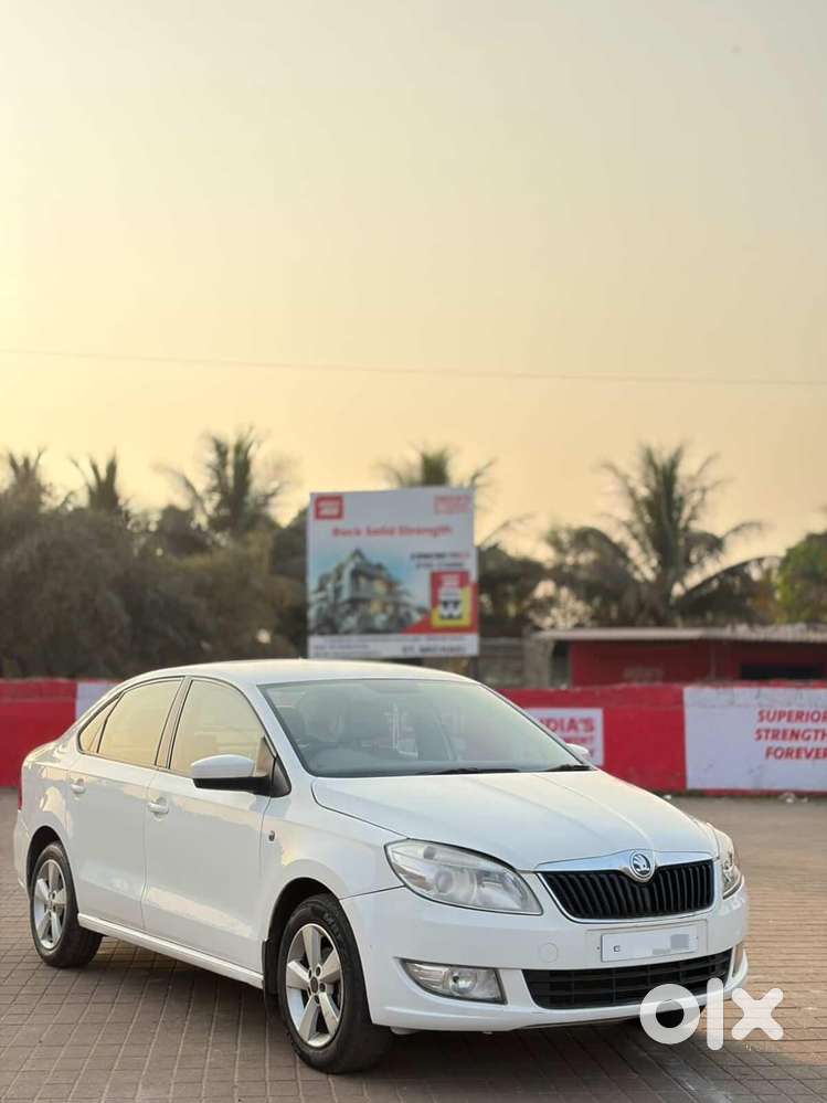 Skoda Rapid 2013-2016 1.6 Mpi At Elegance, 2015, Petrol