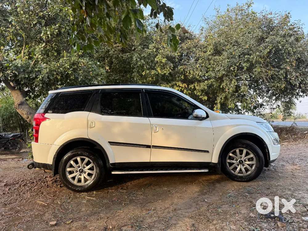 Mahindra Xuv500 2016 Diesel 111000 Km Driven