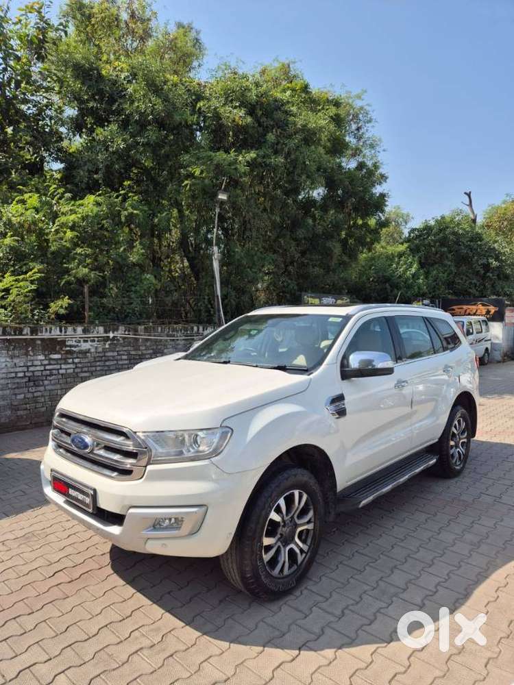 Ford Endeavour 3.2 Titanium At 4x4, 2017, Diesel