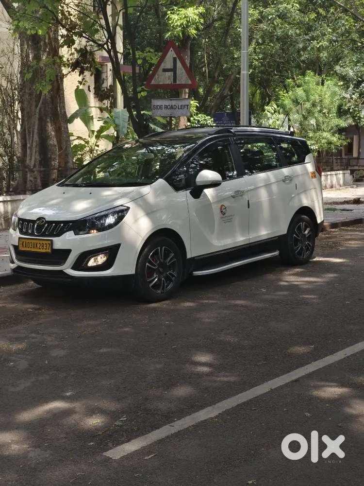 Mahindra Marazzo 2022 Diesel 90000 Km Driven