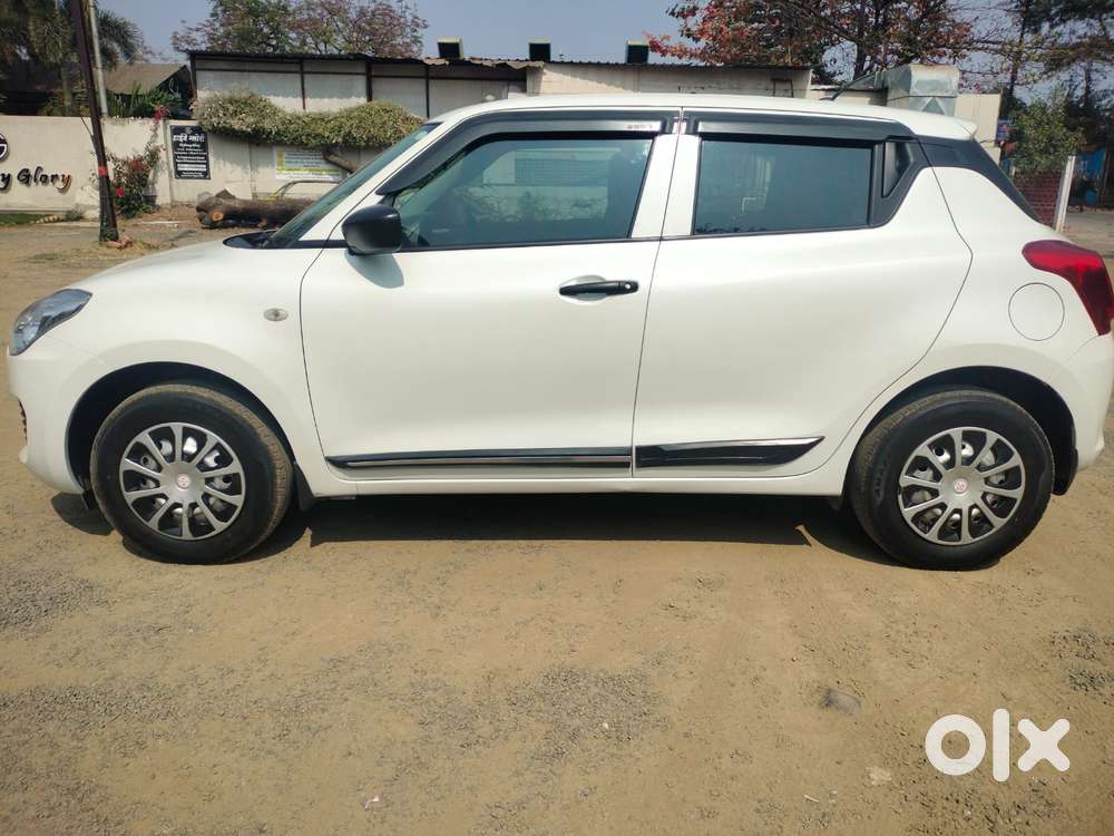 Maruti Suzuki Swift 1.2 Lxi (o), 2021, Petrol