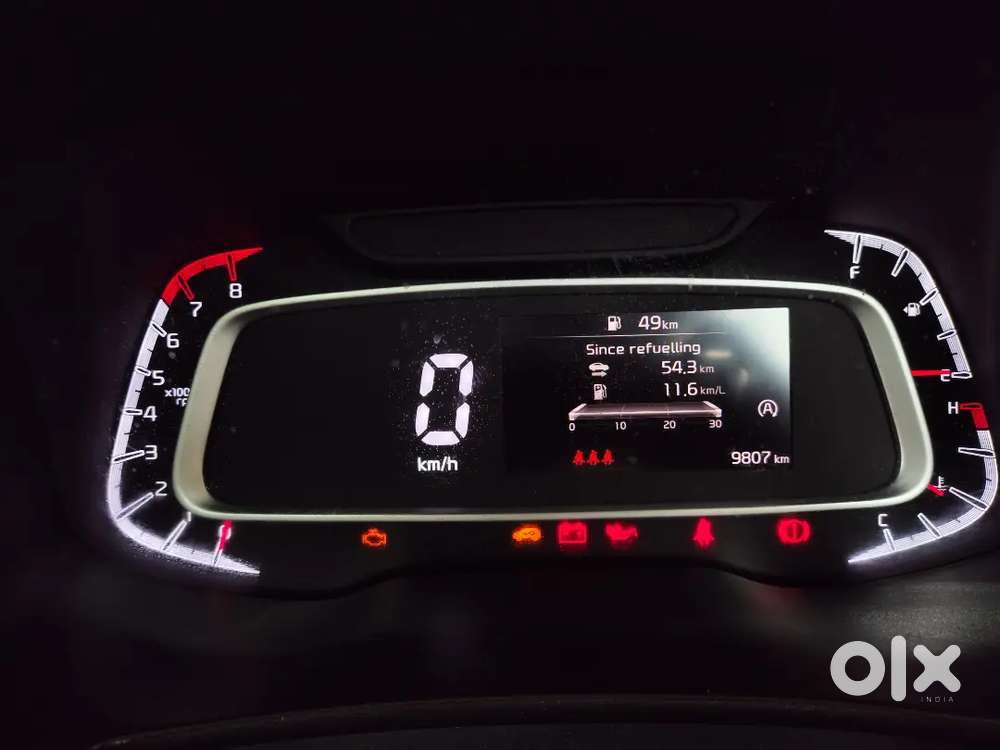 2024 Kia Sonet Htk(o) Petrol  9807 Km  Like New Car