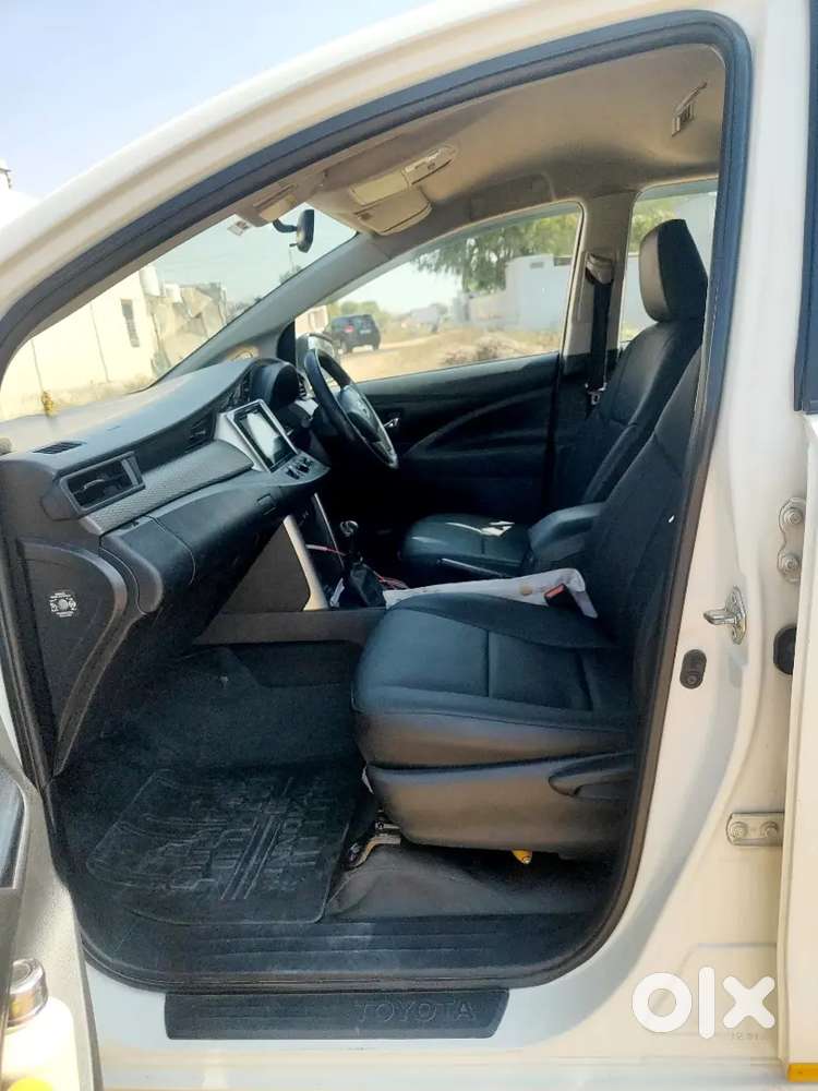 *toyota Innova Crysta 2.4 G – For Sale*

​super White  8 Seater  Die