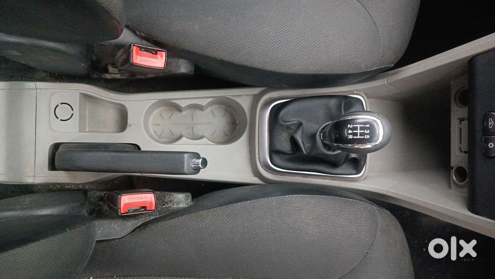 Tata Tiago 1.2 Revotron Xm, 2017, Petrol