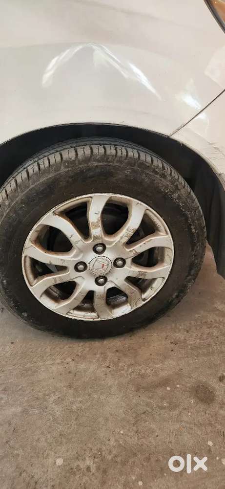 Honda Amaze 2015 Petrol 64200 Km Driven