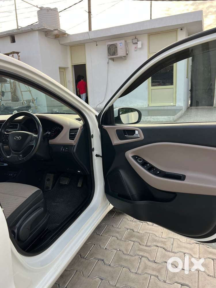 Hyundai Elite I20 Asta (o) 1.2 Ivt, 2019, Petrol