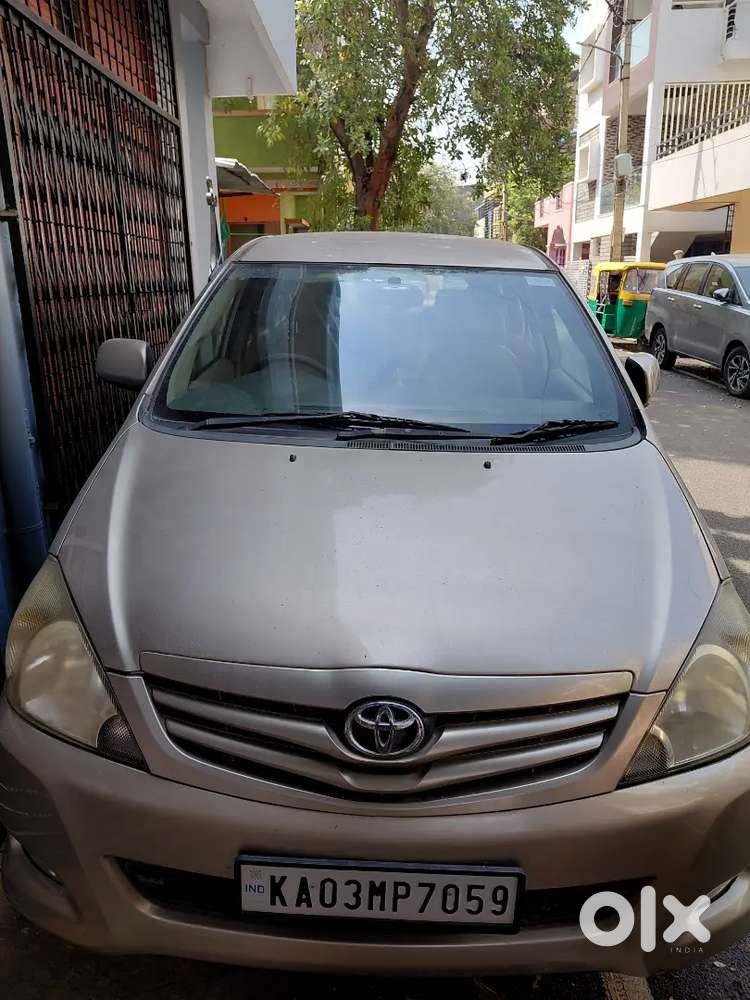 Toyota Innova 2011 Diesel Well Maintained