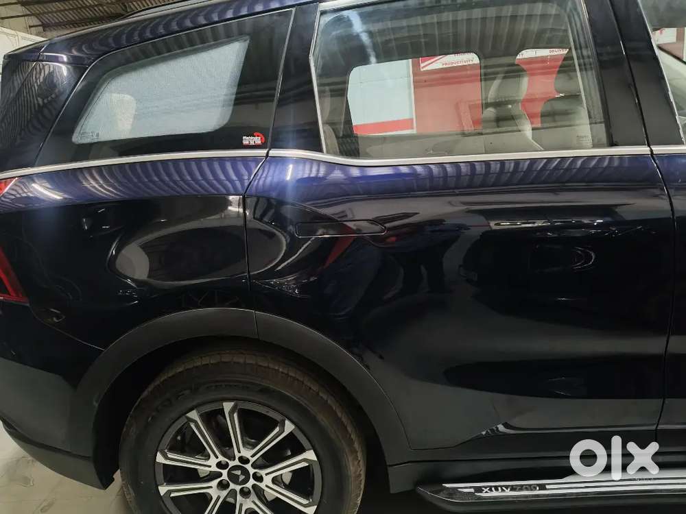 No Middle Man - Xuv 700 Ax7 Midnight Black Automatic Single Owner