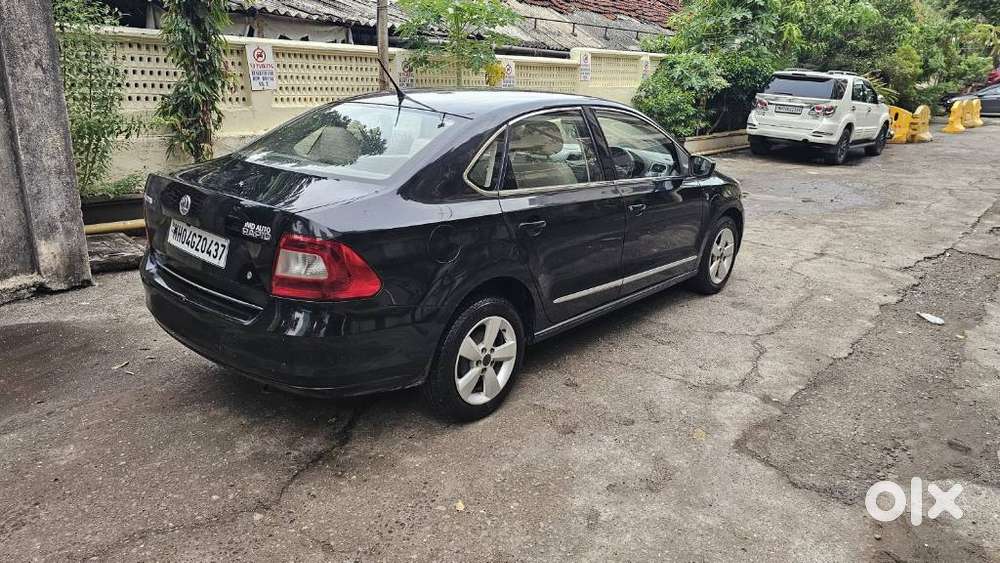 Skoda Rapid 1.6 Mpi Elegance, 2015, Petrol