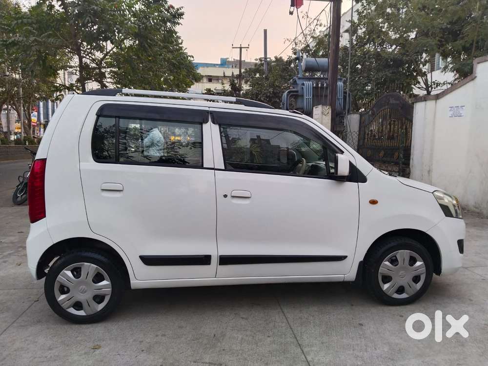Maruti Suzuki Wagon R Vxi Amt1.2, 2015, Petrol