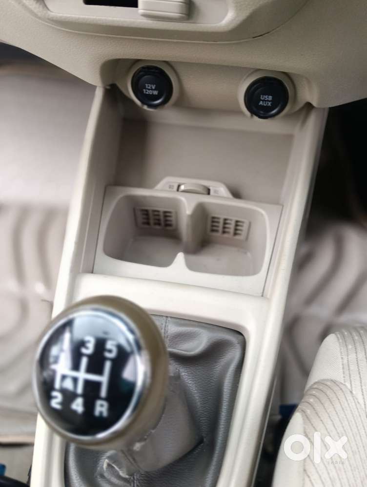 Maruti Suzuki Ertiga 1.5 Vxi, 2021, Petrol