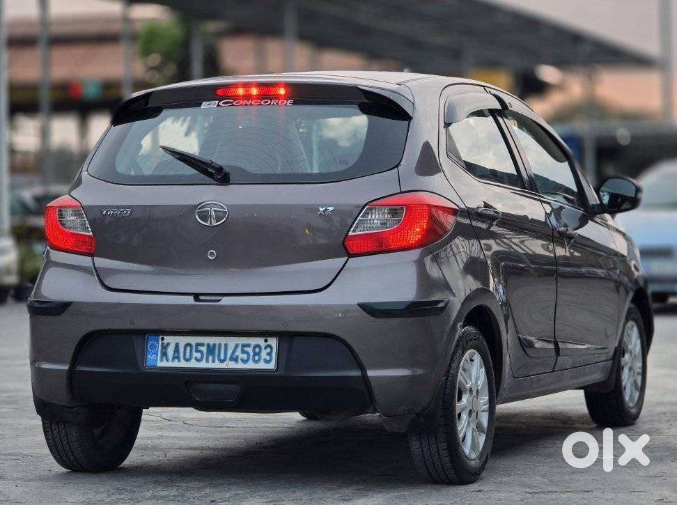 Tata Tiago, 2016, Petrol
