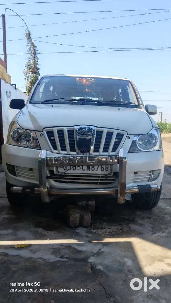 Samakhiyali Ma Mahindra Xylo Well Maintained