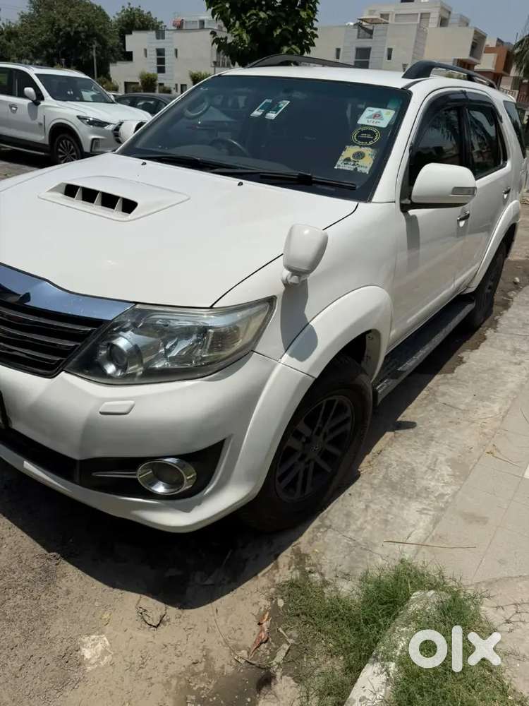 Toyota Fortuner 2012 Diesel Manual