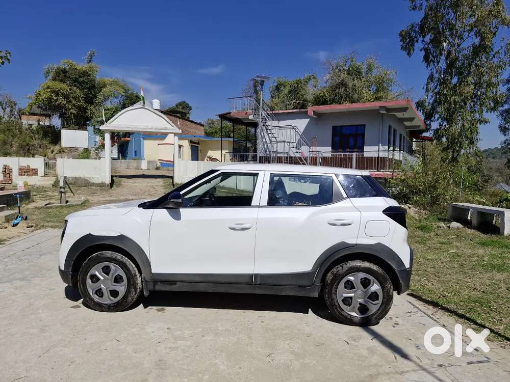 Mahindra Xuv 3xo Mt Petrol 2024